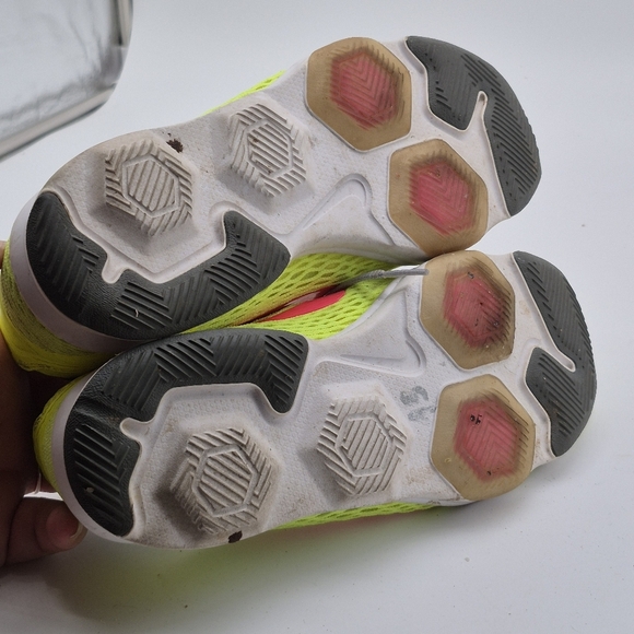 Nike Training Zoom Neon Yellow Womens Size 7.5 Sneakers Gym Running Training - Picture 6 of 7